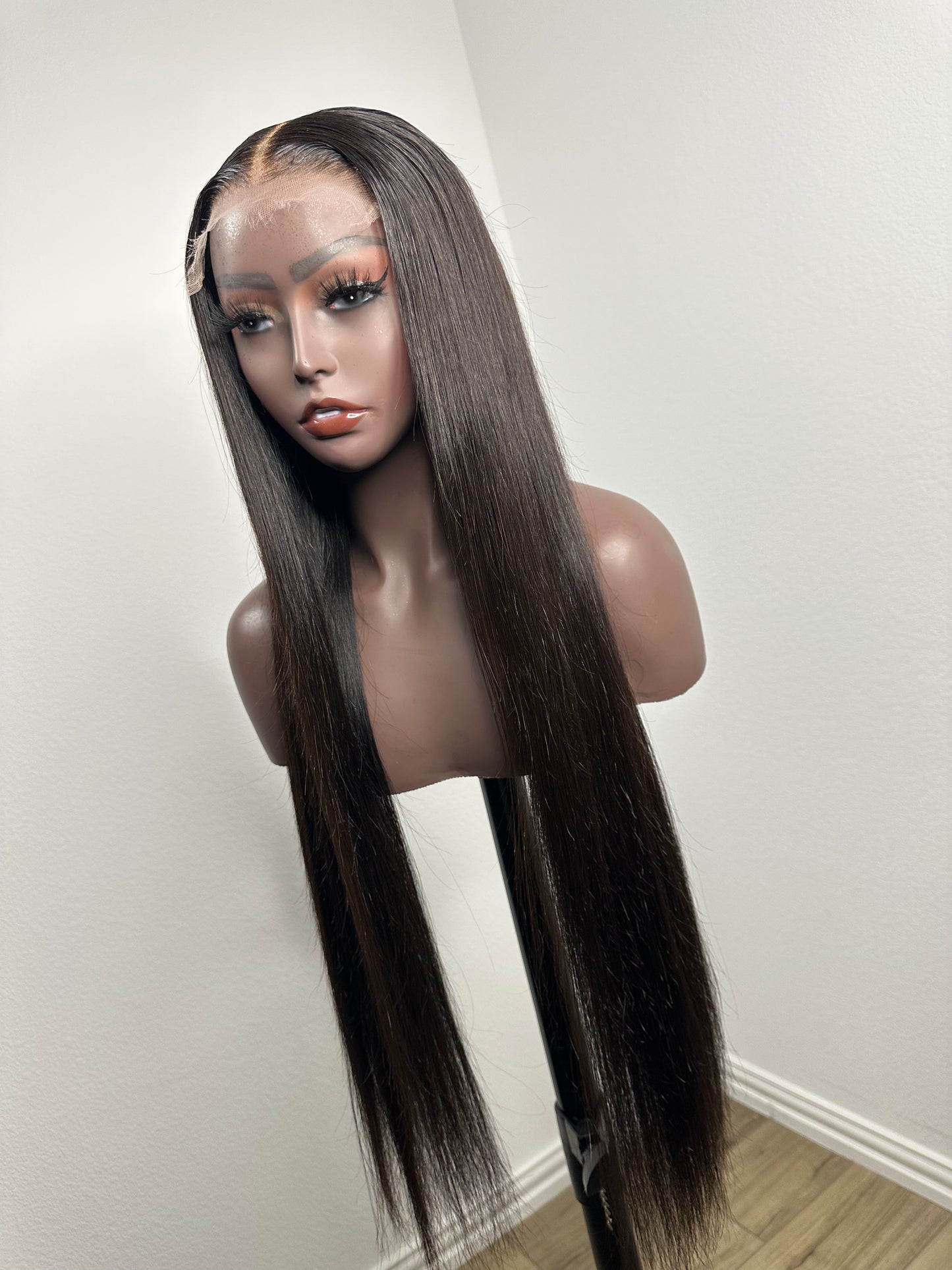 Asha - Straight Middle Part Wig